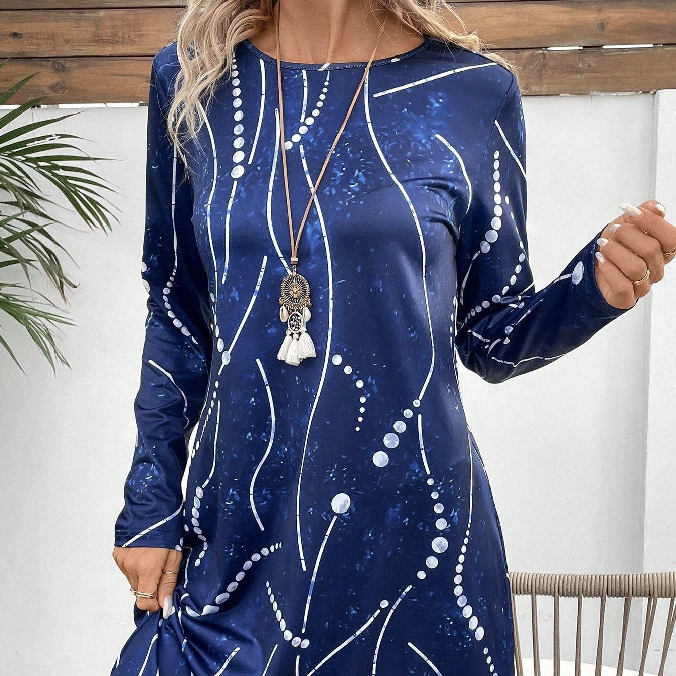 Women's Round Neck Printed Long Sleeved Dress