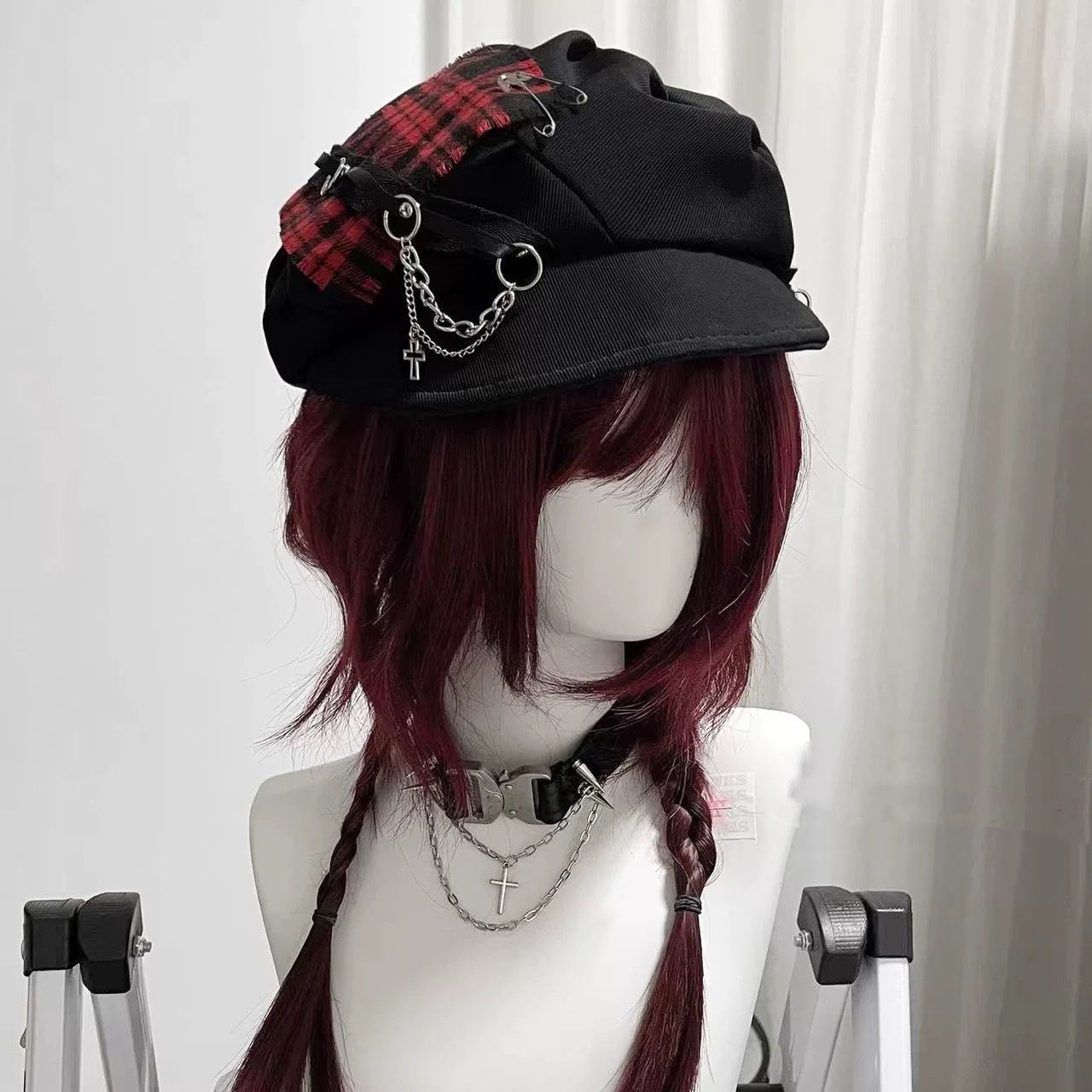 Hot Girl Cross Neutral Dark Plaid Beret