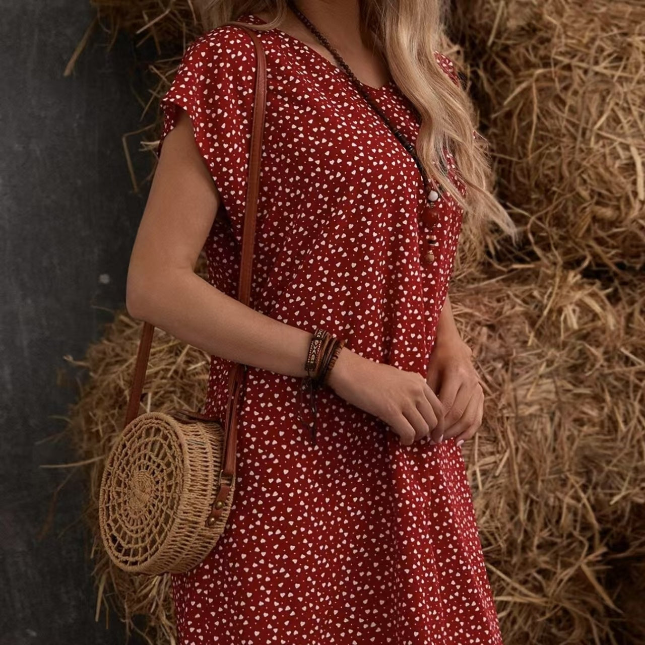 Women's Round Neck Heart-shaped Printed Large V-neck Casual Vacation Style Short Dress