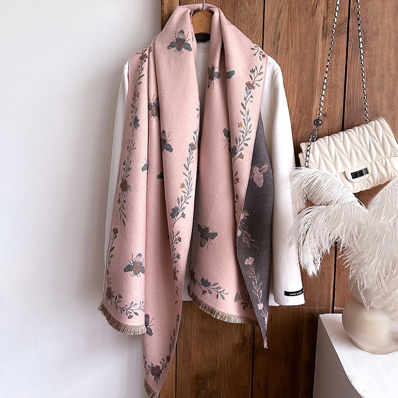 New High-grade Retro Cashmere Knitted Women's Autumn And Winter Warm Warm Shawl