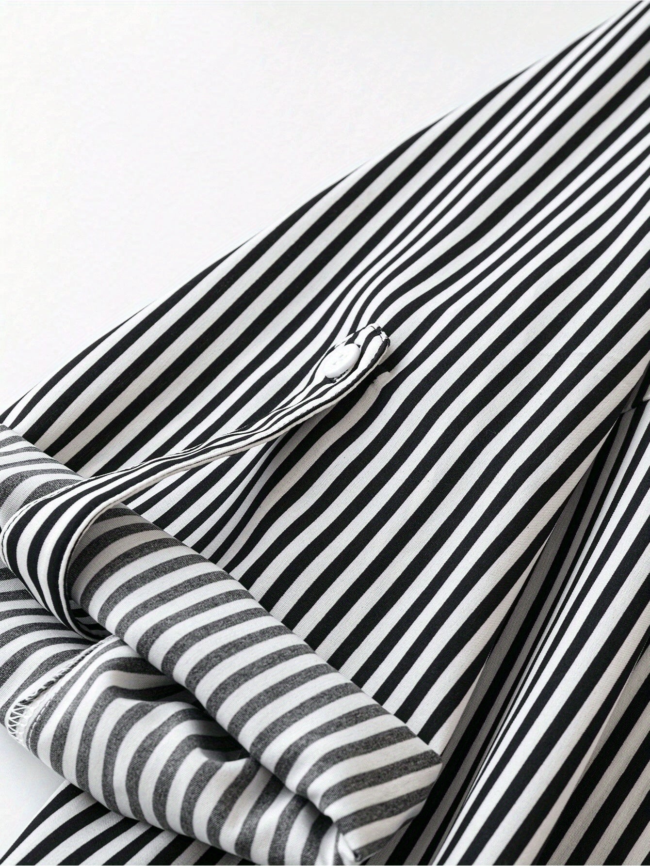 Women's Plus Size Casual Striped Shirt - Summer V-Neck Three-Quarter Sleeve Outdoor Top With Pockets