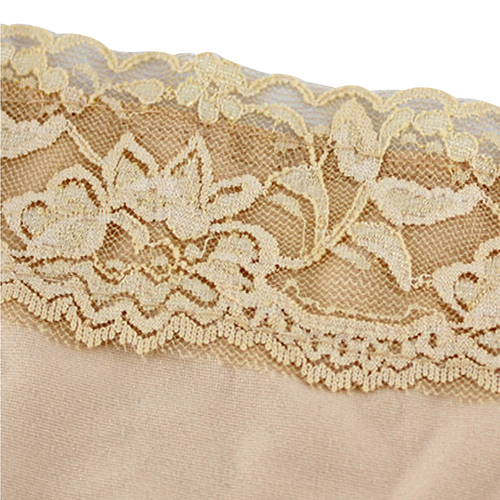 A Piece Of Lace Inside The Anti-glare Tube Top