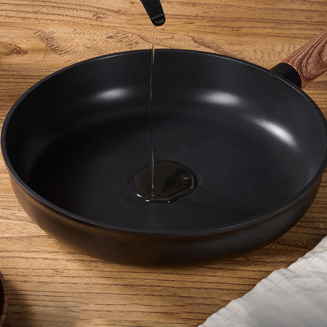 11 Inch Non Stick Deep Fryer With Glass Lid , Dishwasher Safe, Suitable For Gas And Induction Cooktops, Free PFOA,PFOS