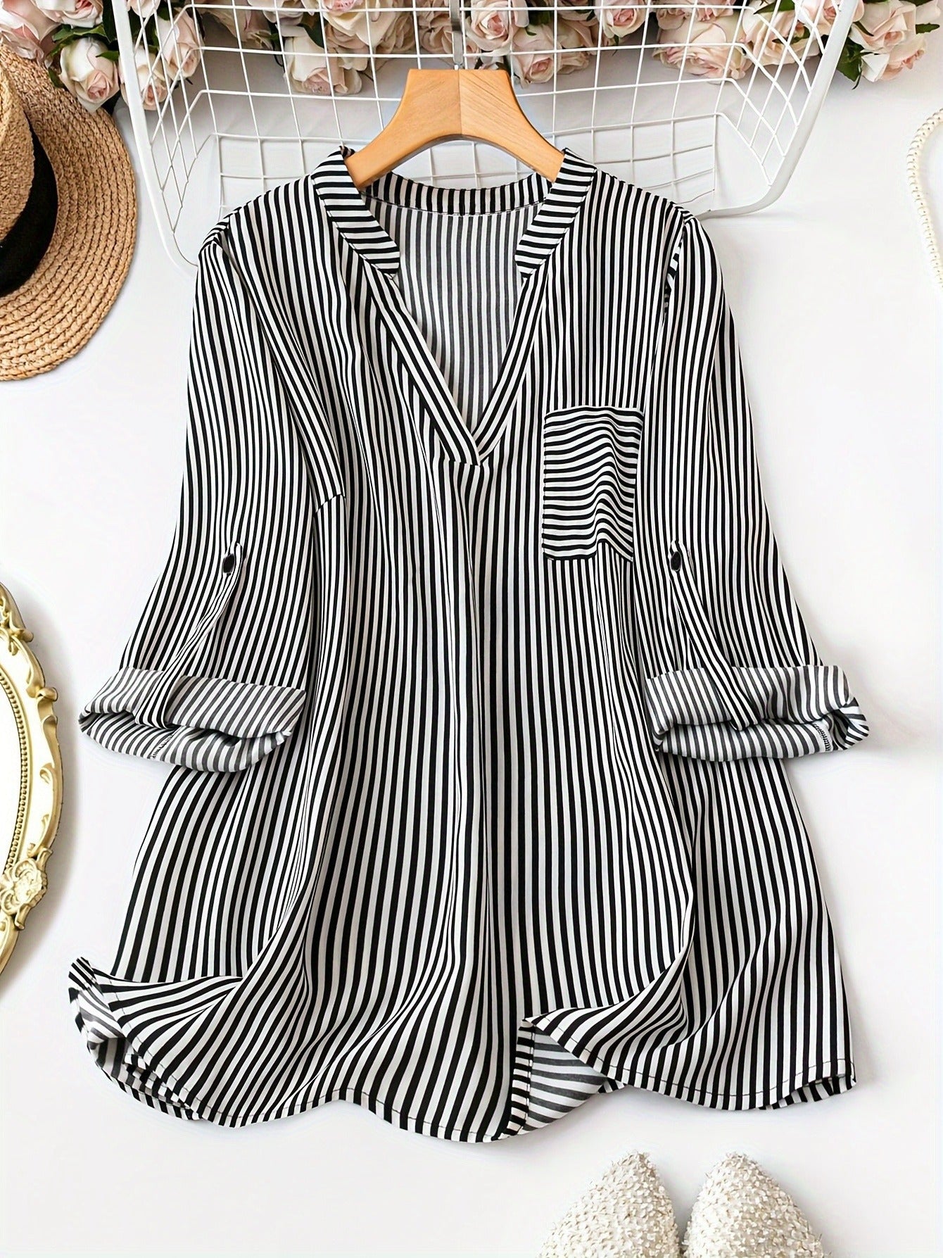 Women's Plus Size Casual Striped Shirt - Summer V-Neck Three-Quarter Sleeve Outdoor Top With Pockets