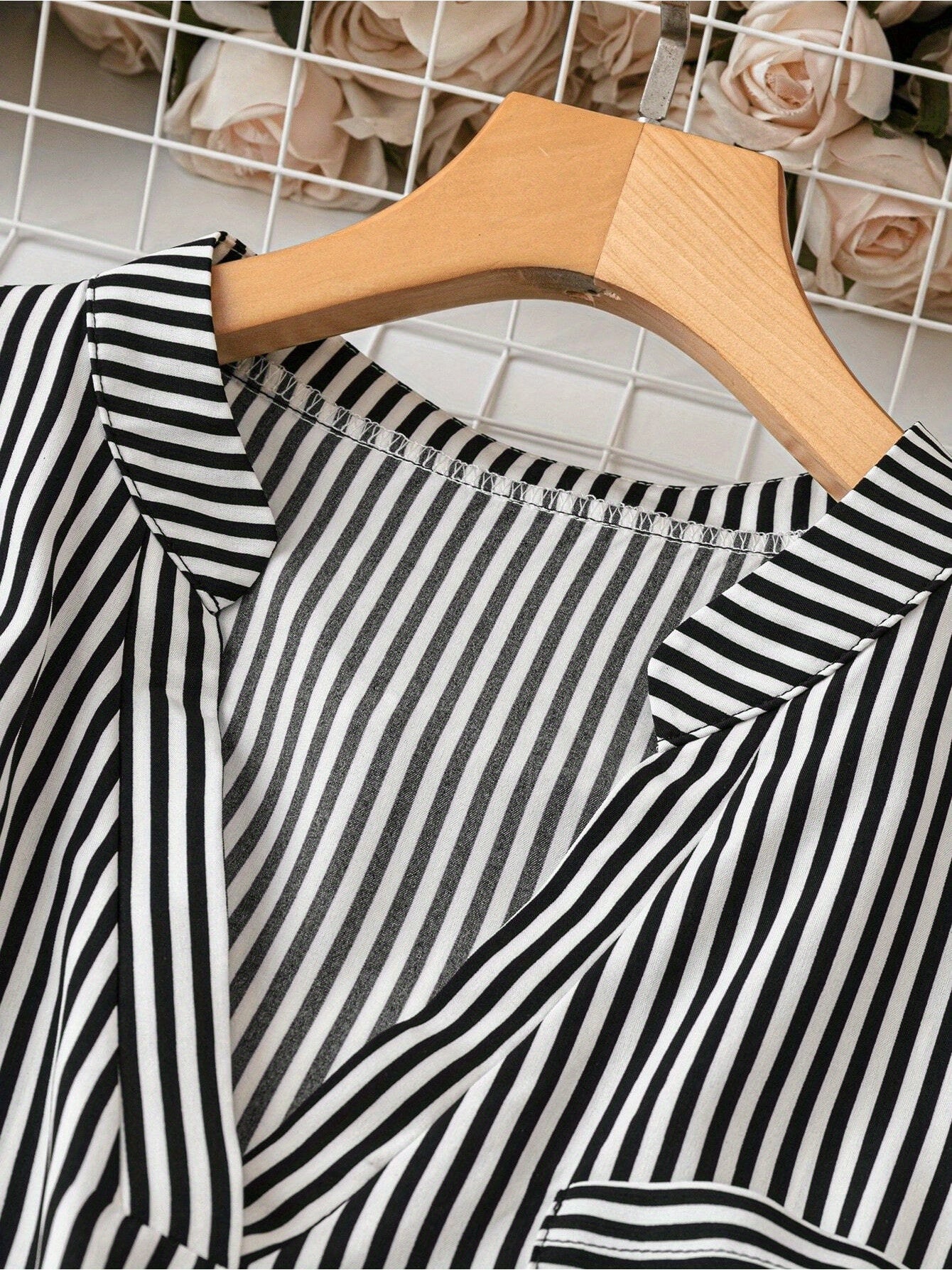Women's Plus Size Casual Striped Shirt - Summer V-Neck Three-Quarter Sleeve Outdoor Top With Pockets