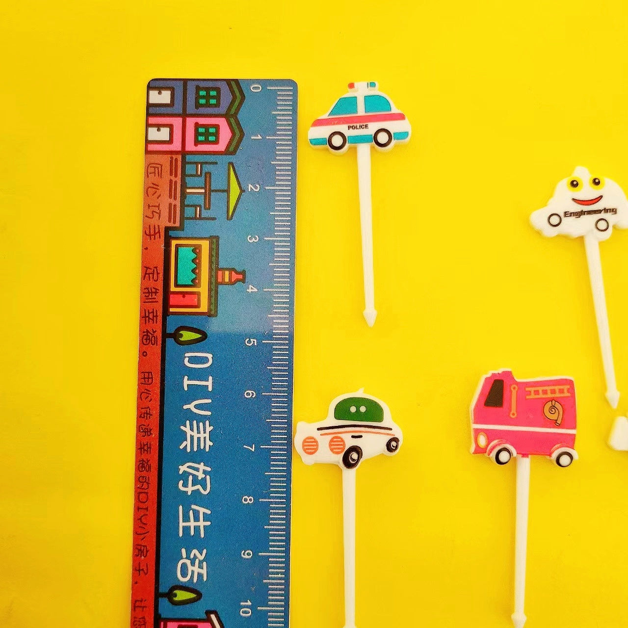 Animal Farm Cute Mini Children's Fruit Fork Creative Plastic Lunch Box Decoration