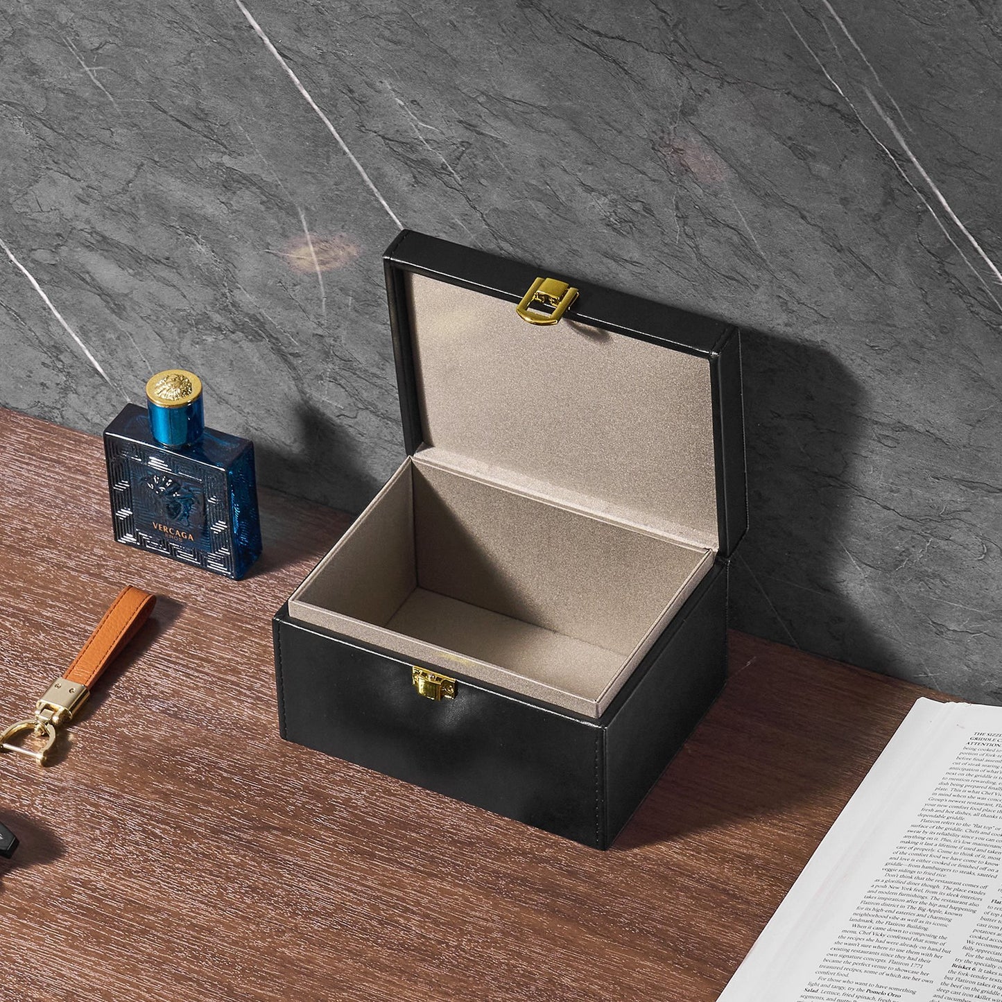 VEVOR Faraday Box Signal Blocking Holder For 5to8 Car Keys Key Safe Protector,Car Key Signal Blocking Box Box For Car Security