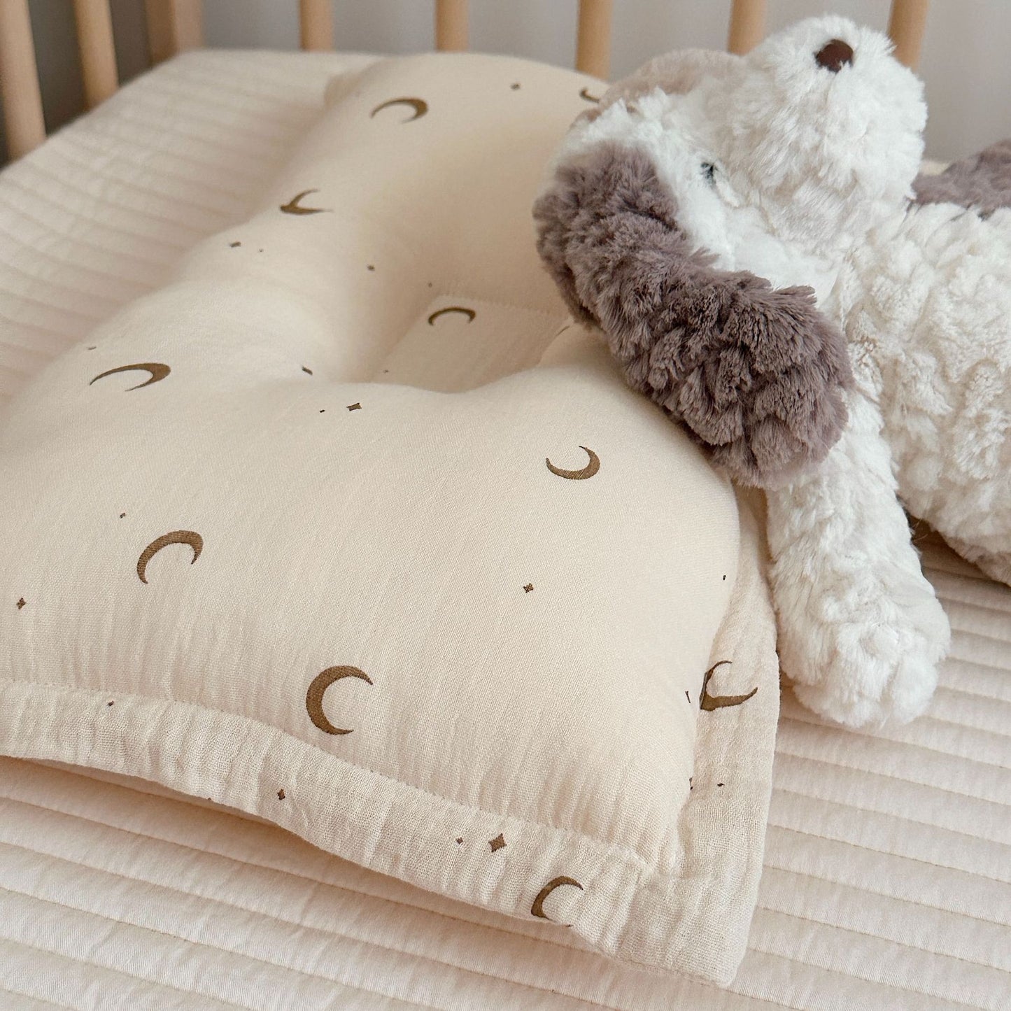 Ins Style Cute Pillow Breathable Shaping