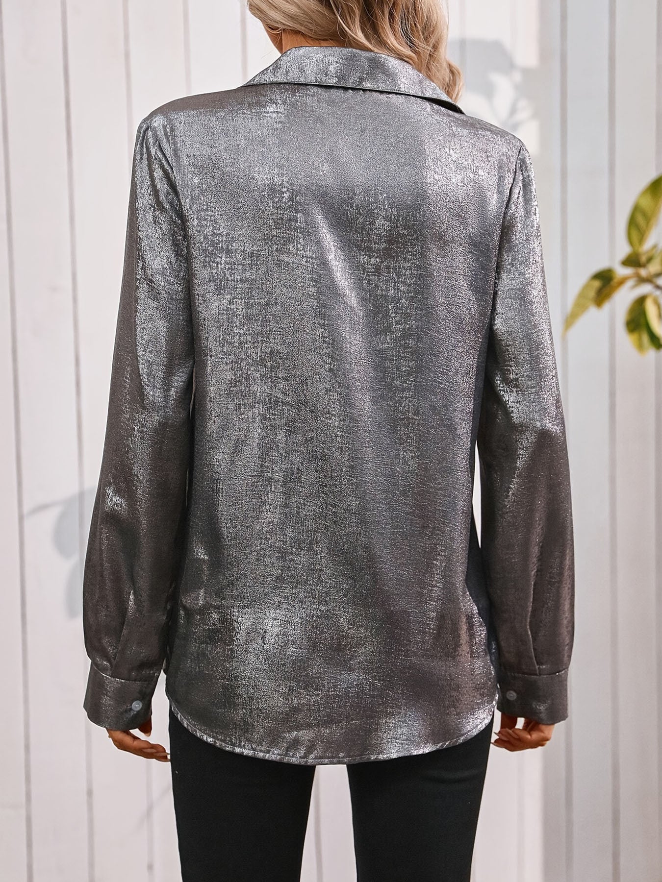 Satin Minimalist Long Sleeved V-Neck Button Pocket Daily Shirt - Women's Casual Top