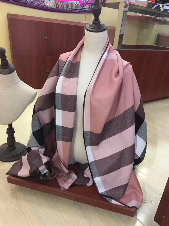 British Plaid Wool Velvet Diamond Pattern Ladies Student Scarf Shawl