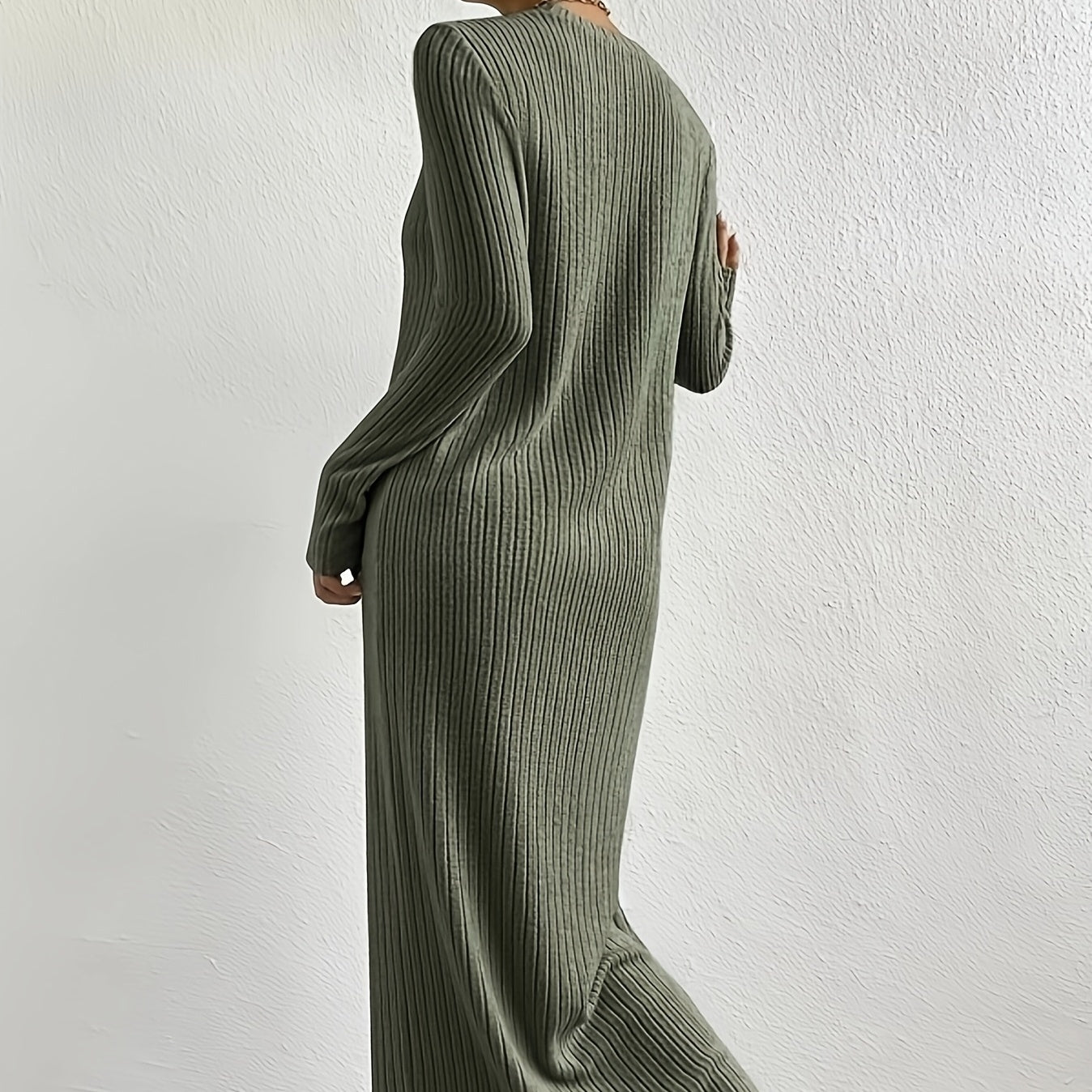 Women's Solid Color Ribbed Round Neck Long Sleeved Straight Tube Dress