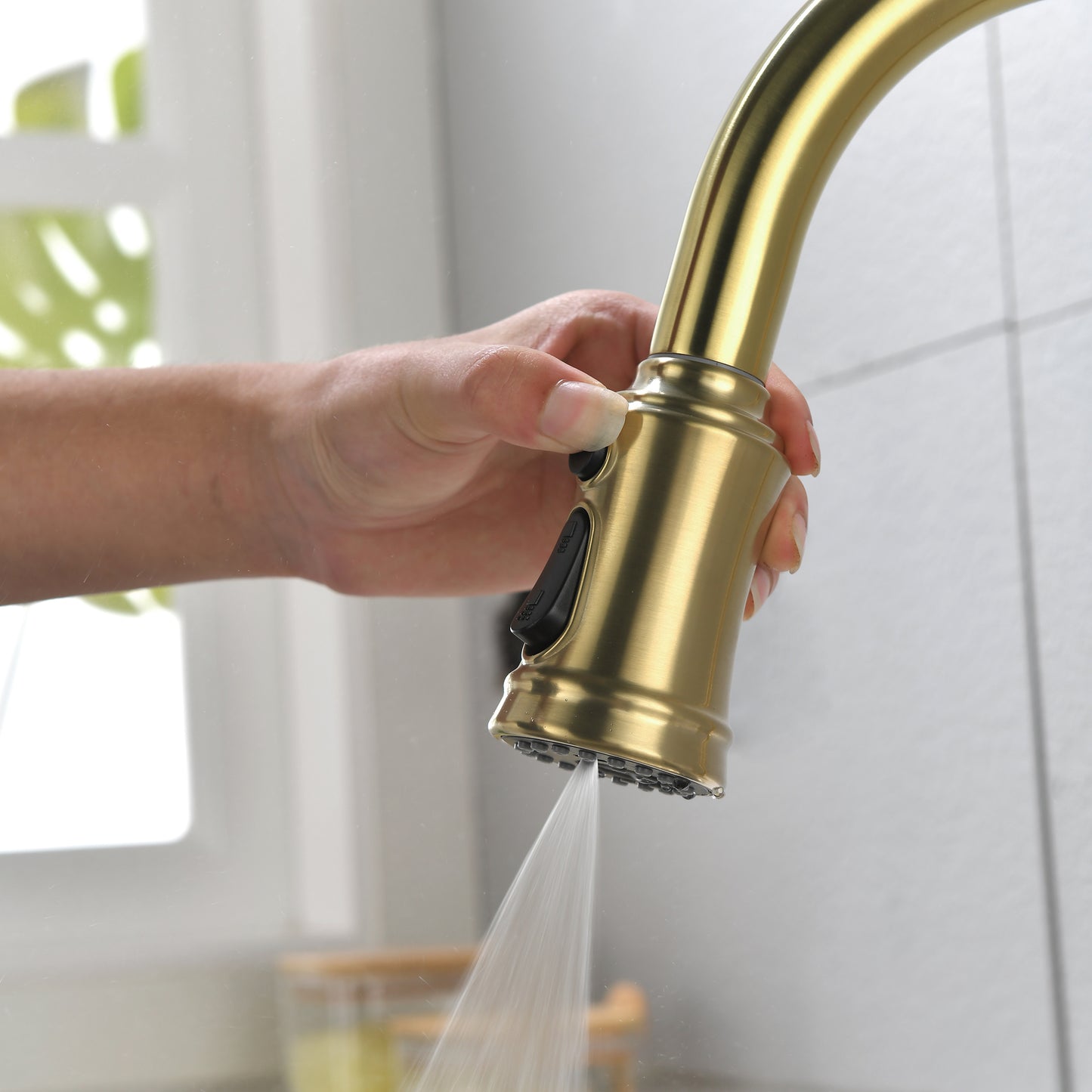 Single Handle High  Pull Out Kitchen Faucet, Single-stage Stainless Steel Kitchen Sink Faucet, With Pull Down Spray