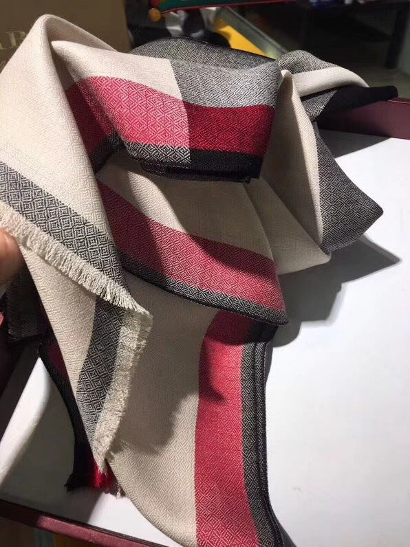 British Plaid Wool Velvet Diamond Pattern Ladies Student Scarf Shawl
