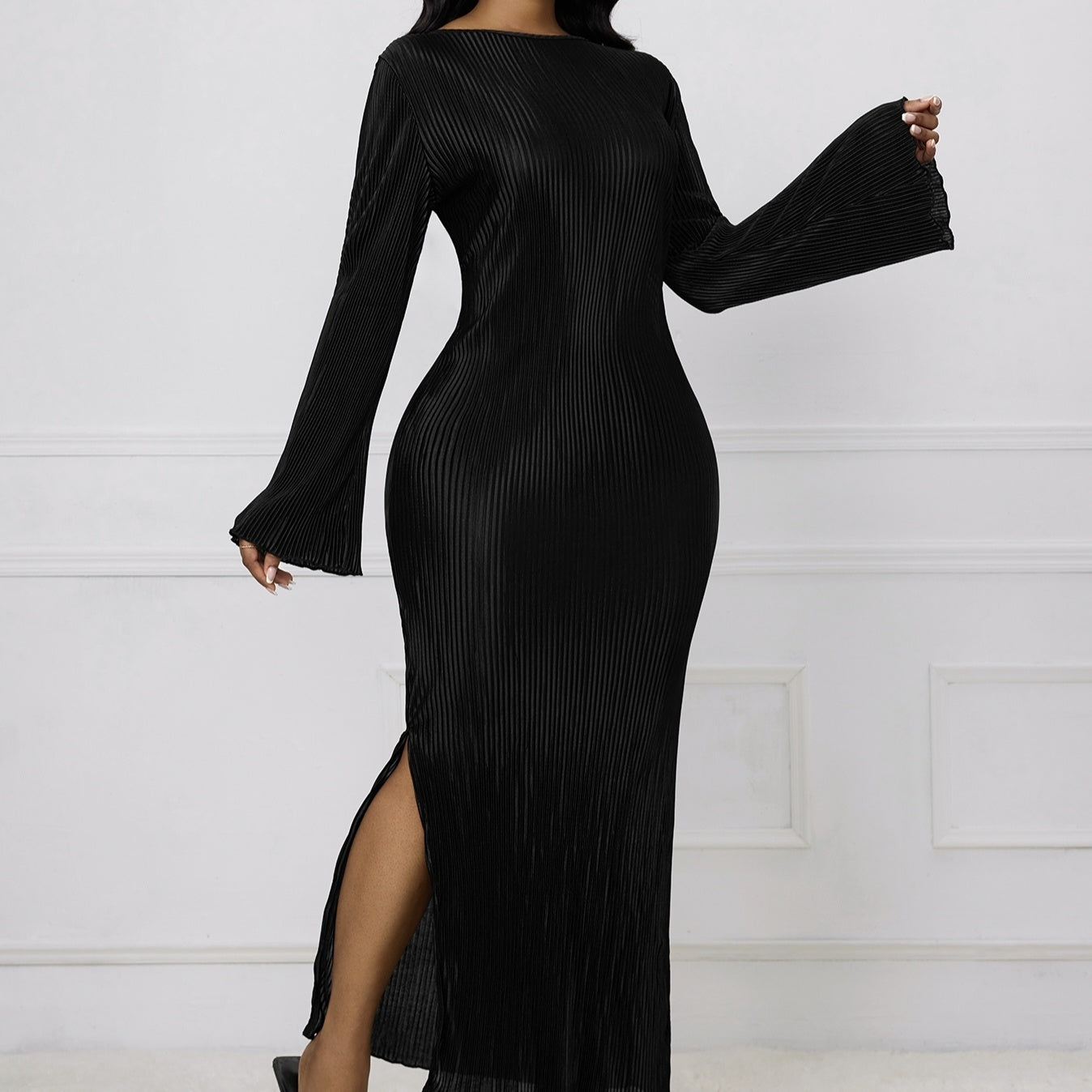 Ladies' Solid Color Fashionable Autumn And Winter Flared Sleeve Ribbed Slit Elegant Long Sleeved Dress
