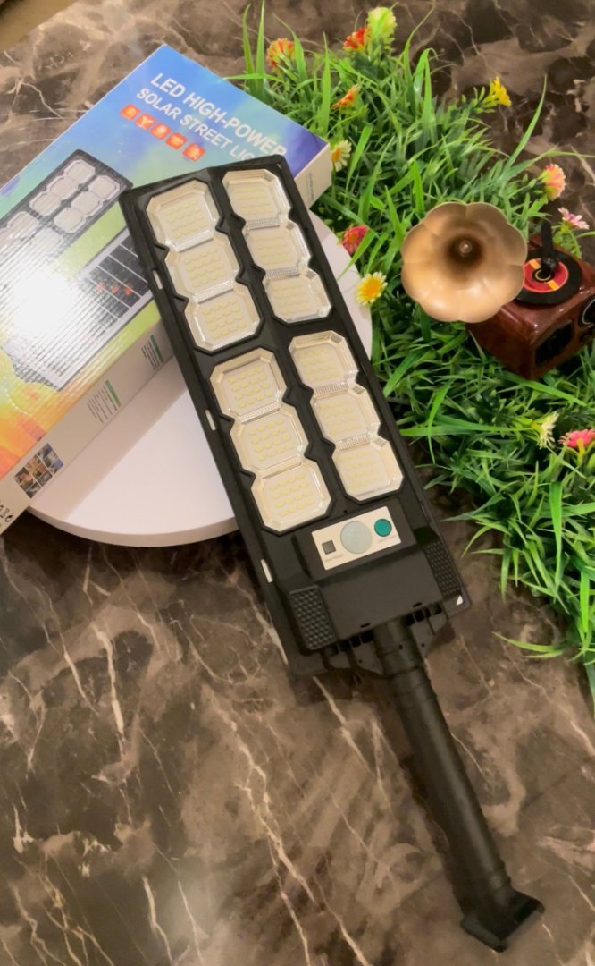 Only Self-pickup Is Supported, And The Displayed Prices Are All Self-pickup Prices Twelve-grid Street Lamp - Small - Black