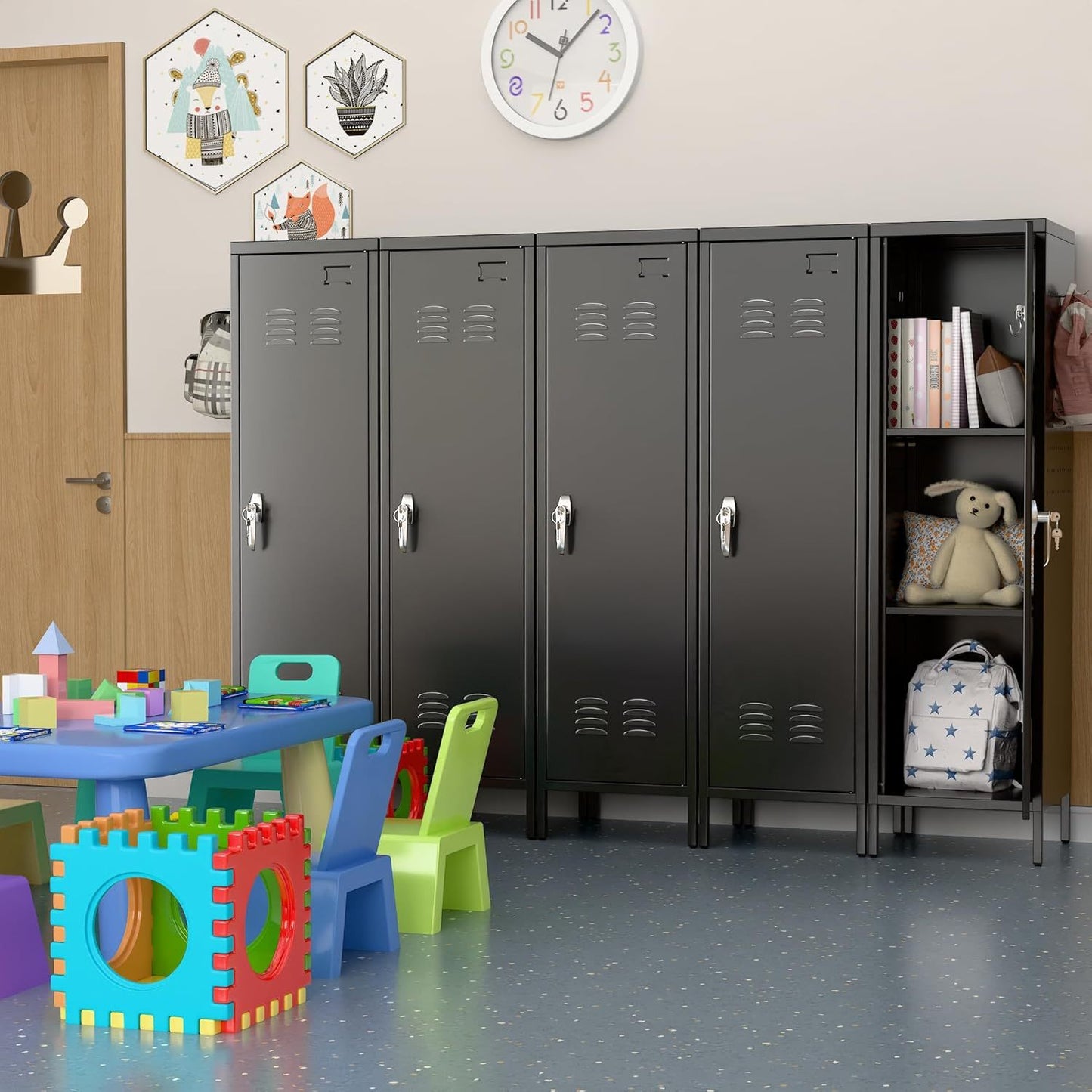 Metal Lockers For Employees With Handle,Metal Storage Locker With 2 Pegboard & 5 Hooks For Gym, School, Office,Home,Garage,Black