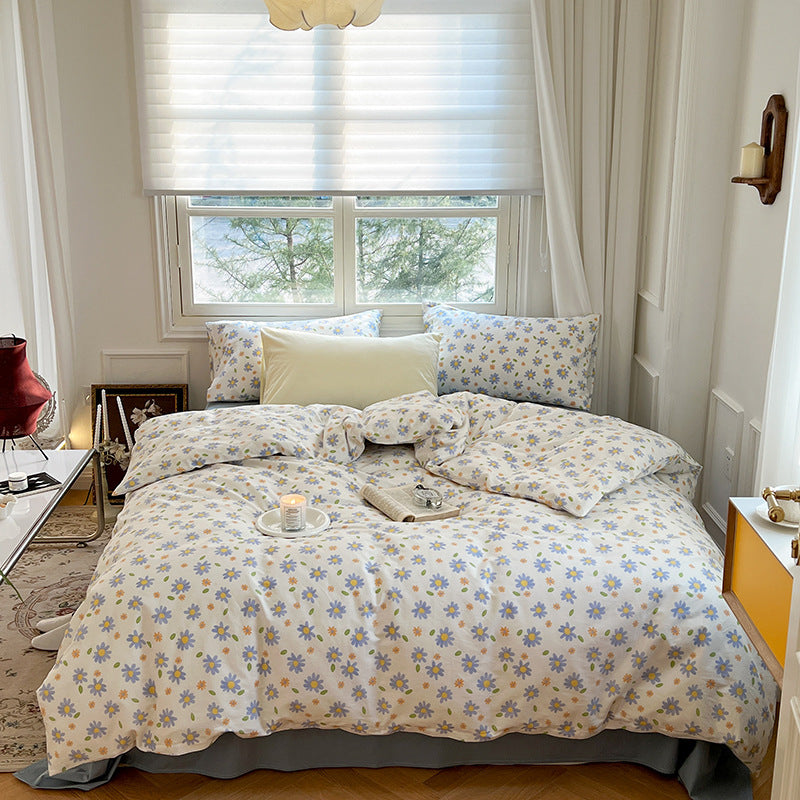 Three Or Four Piece Set Of Small Floral Bed