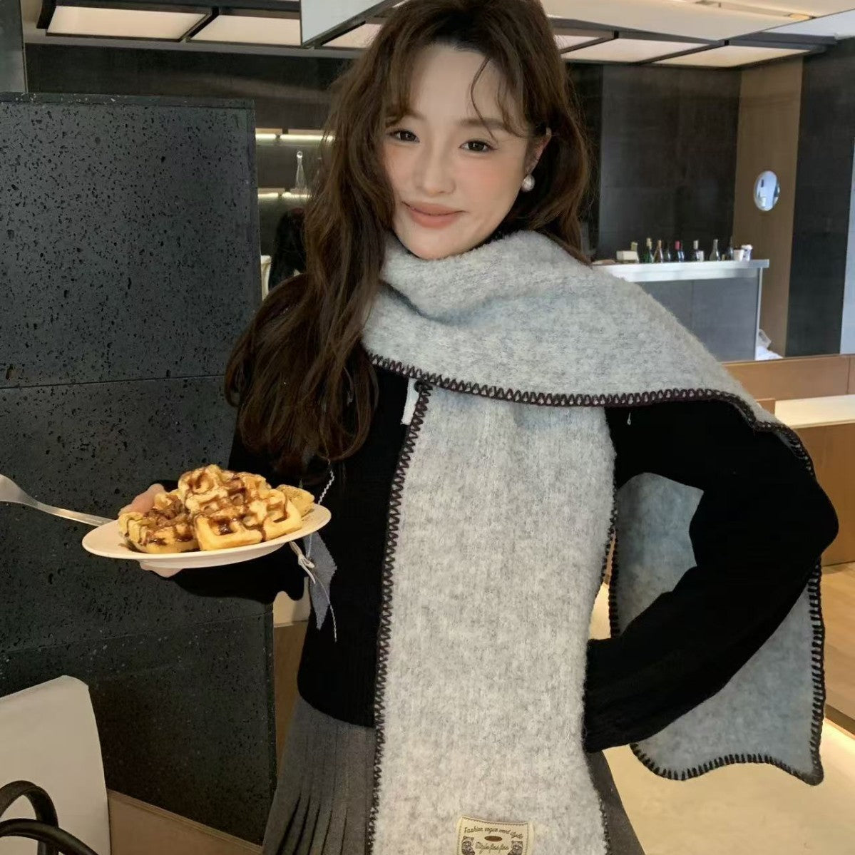 Atmosphere Warmth Neck Protection Soft And Sticky Scarf