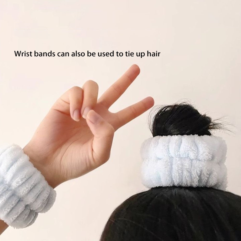 Made From A Soft Material, The Nine-piece Cleansing Set Is Gentle On The Skin And Absorbs Most Of The Moisture Instantly.