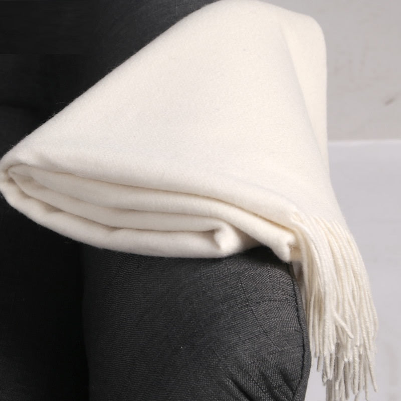 Women's Elegant And Fashionable Thickened White Shawl