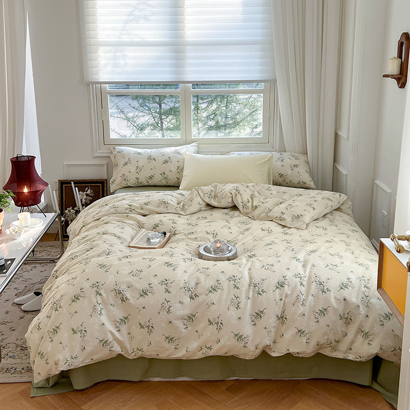 Three Or Four Piece Set Of Small Floral Bed