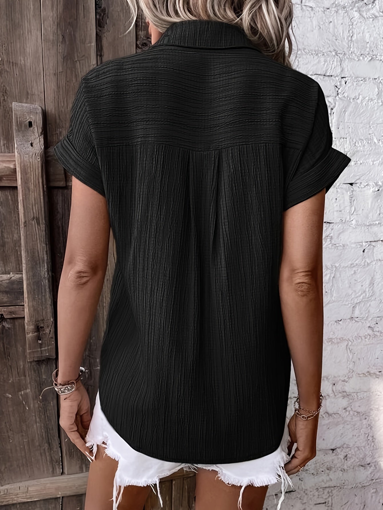 Women's Versatile V-Neck Top With Batwing Sleeves - Stylish & Low-Maintenance Blouse For Spring To Autumn