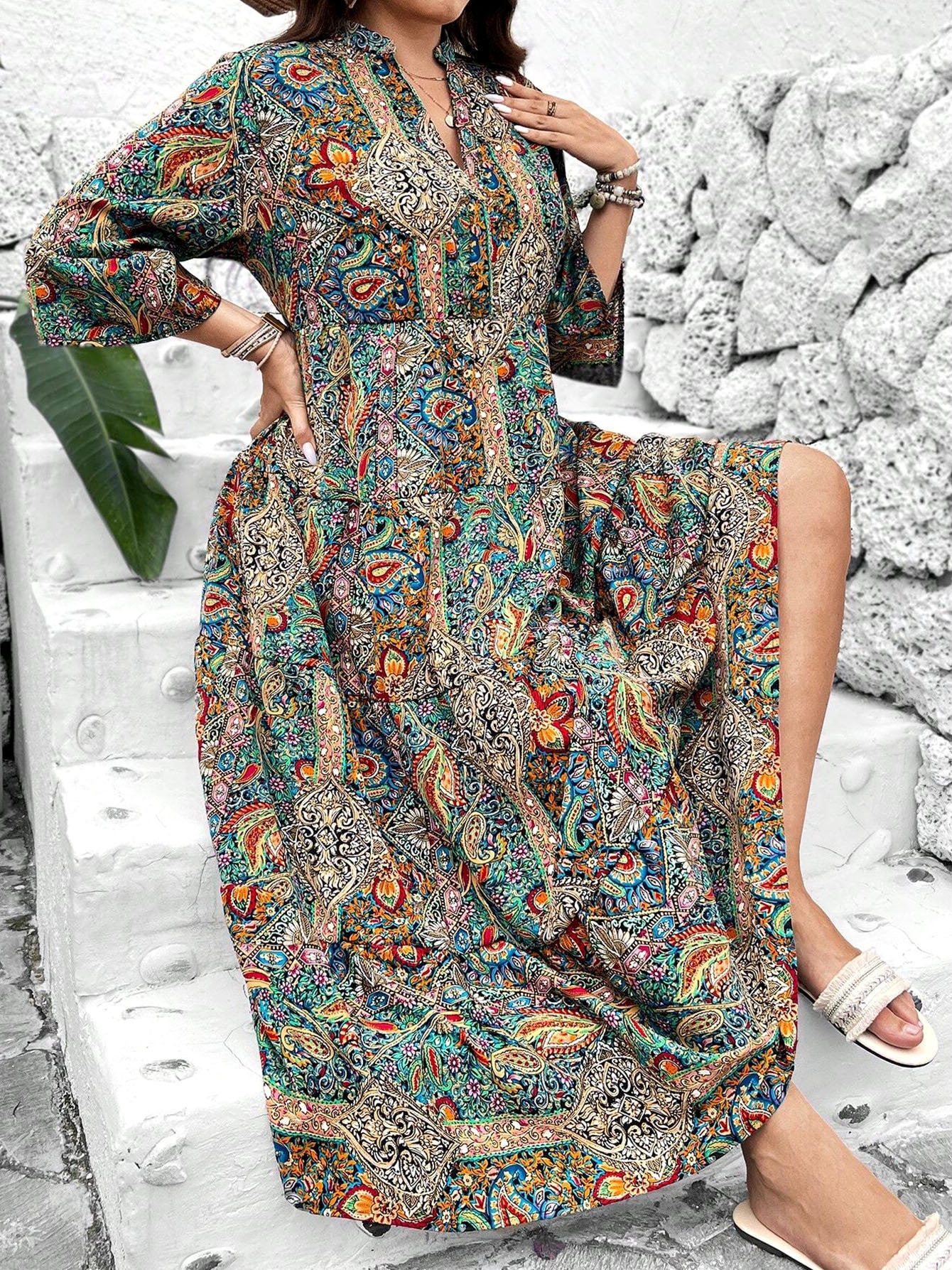 Women's Plus Size V-Neck Printed Party Vacation Midi Dress With Seamless Design