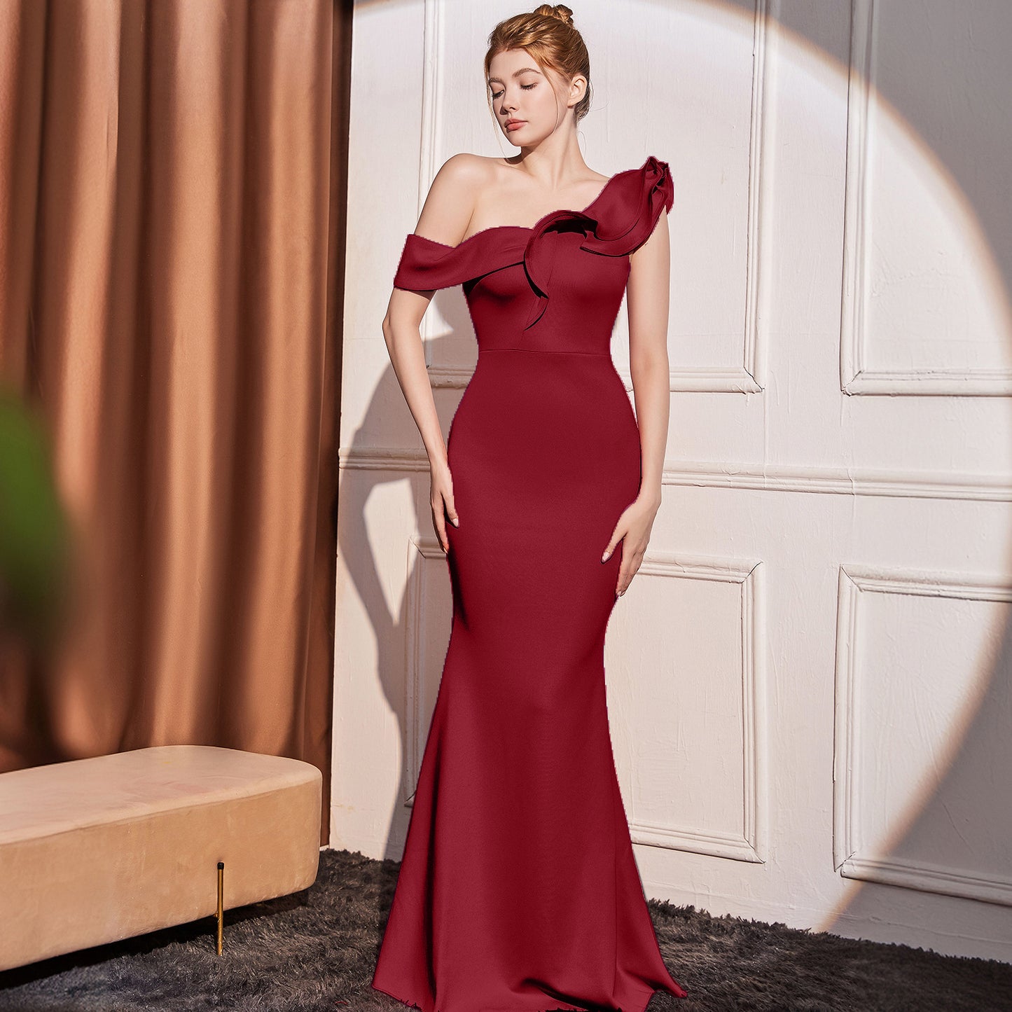 High-end Slant Shoulder Slimming Long Dress