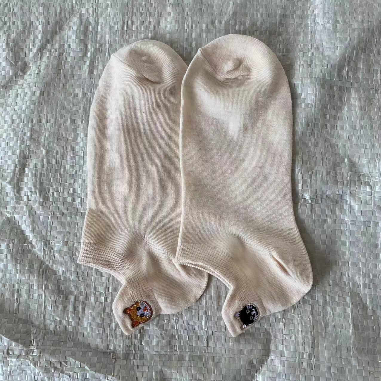 Spring Mesh Breathable Heel Embroidered Cat Women's Boat Socks