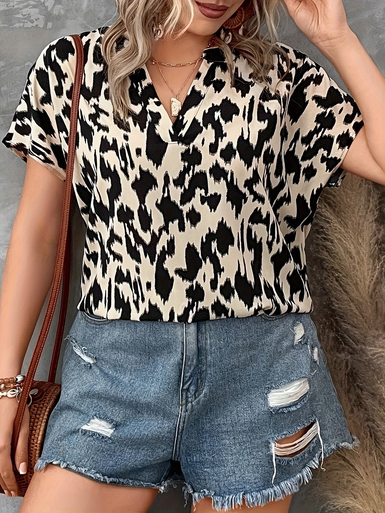 Women's Plus Size Printed Blouse - Summer Casual V-Neck Top For Work & Outings