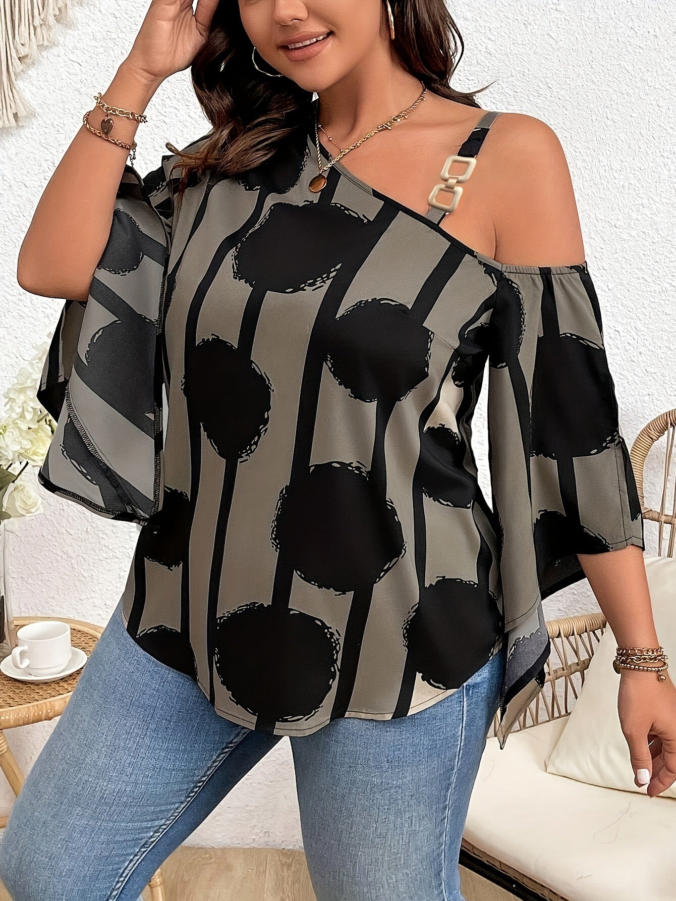 Women's Plus Size Printed Fashion Off-the-Shoulder Charming Chain Three-quarter Sleeve Blouse - Casual Top