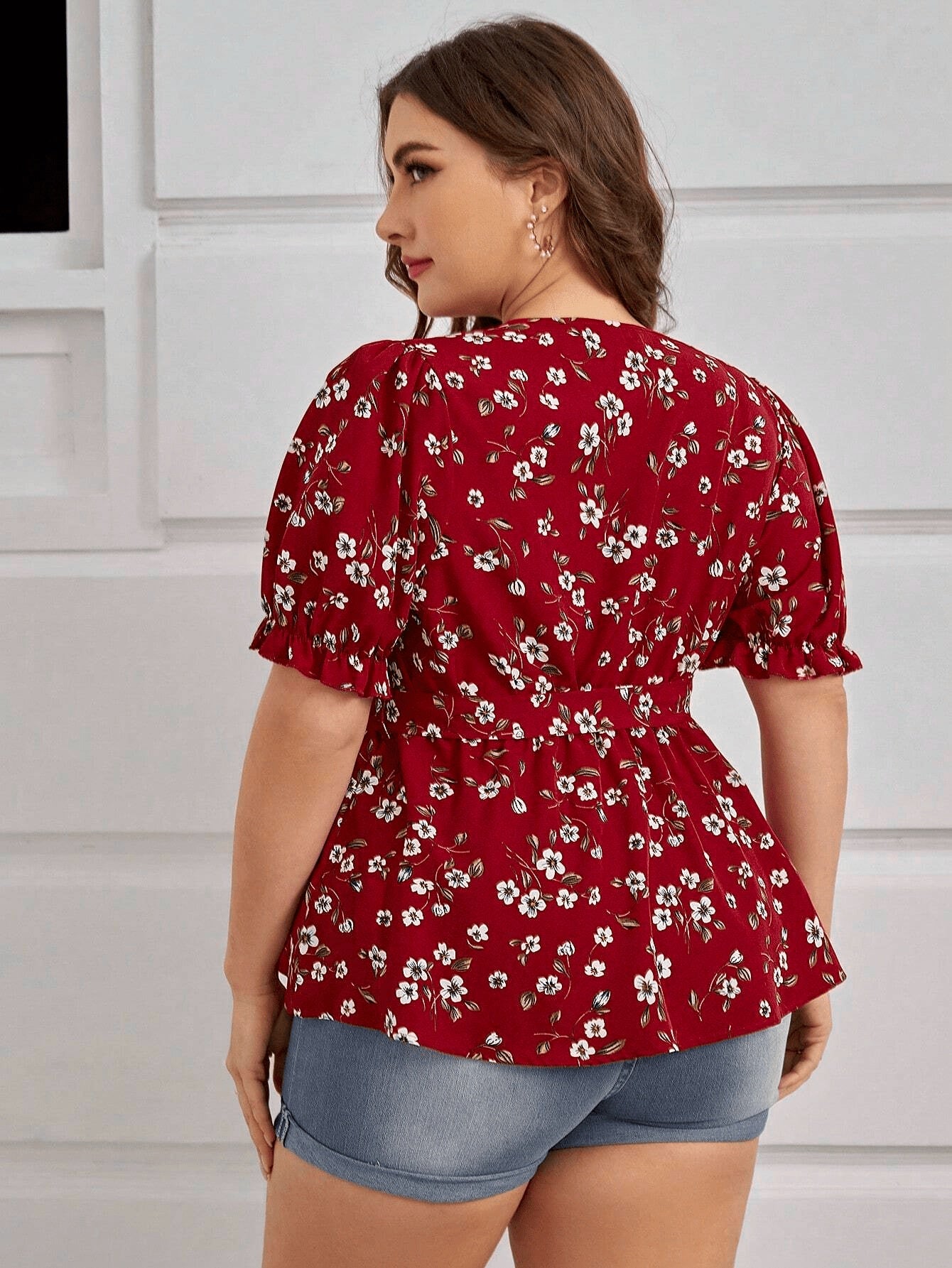 Women's Plus Size Summer Elegant V-Neck Floral Blouse - Office & Vacation Top With Belt