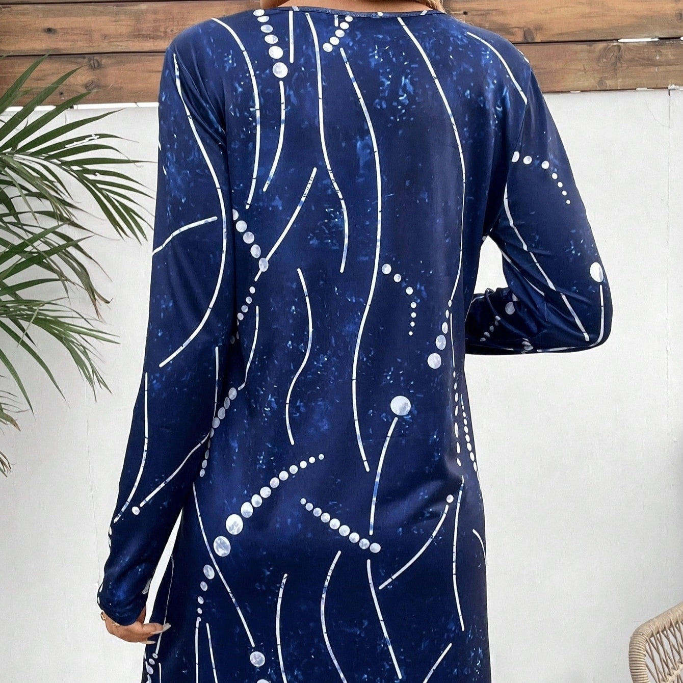 Women's Round Neck Printed Long Sleeved Dress