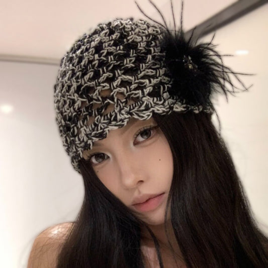 French Retro Black Feather Hand-woven Knitted Hat