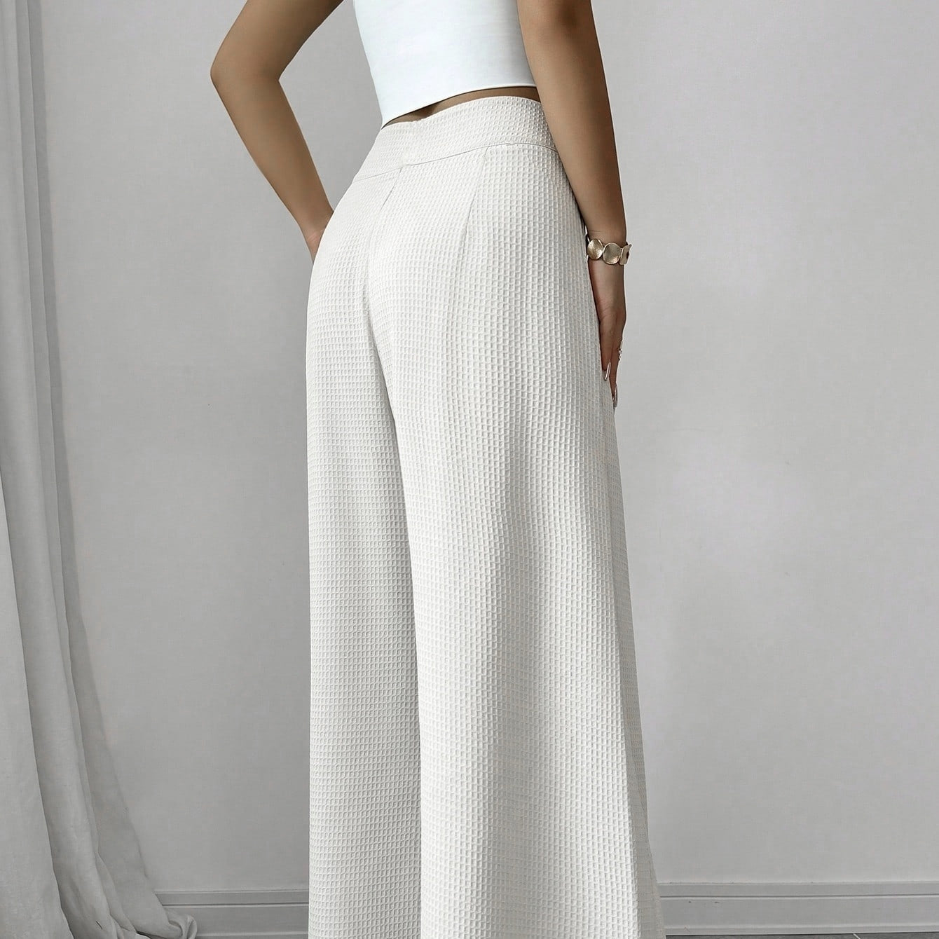 Women's Solid Color Knitted Sports Pants With Flared Wide Legs