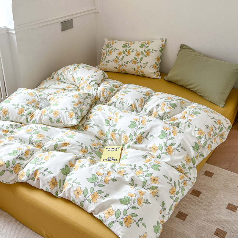 Three Or Four Piece Set Of Small Floral Bed