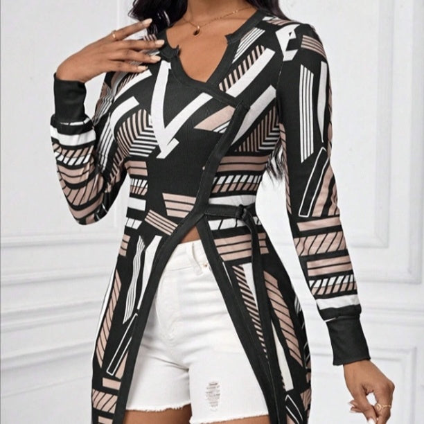 Women's Printed Waist Cinched Side Slit T-shirt Top