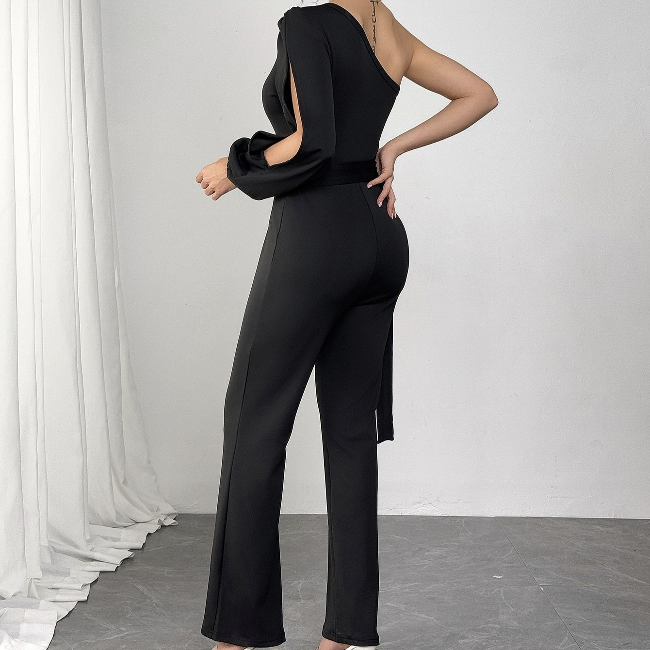 Ladies' Fashionable And Elegant Single Shoulder Design Slimming Jumpsuit