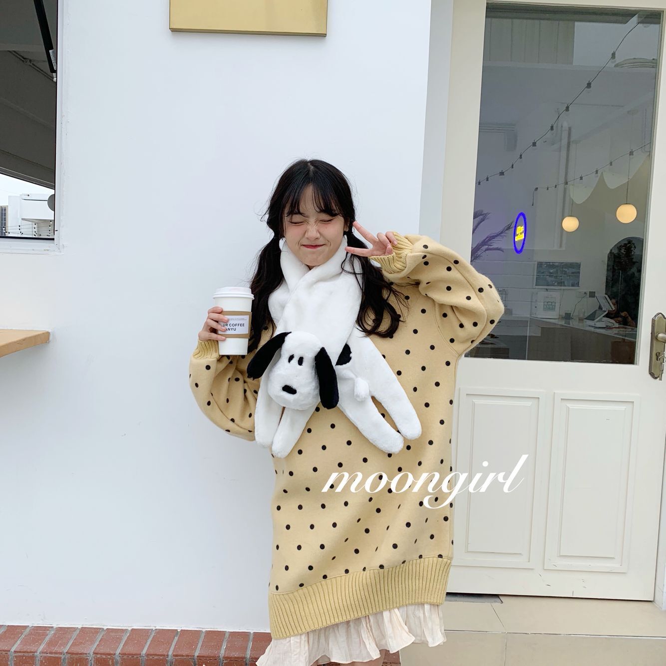 Japanese Retro Girl History Dog Three-dimensional Cartoon Scarf