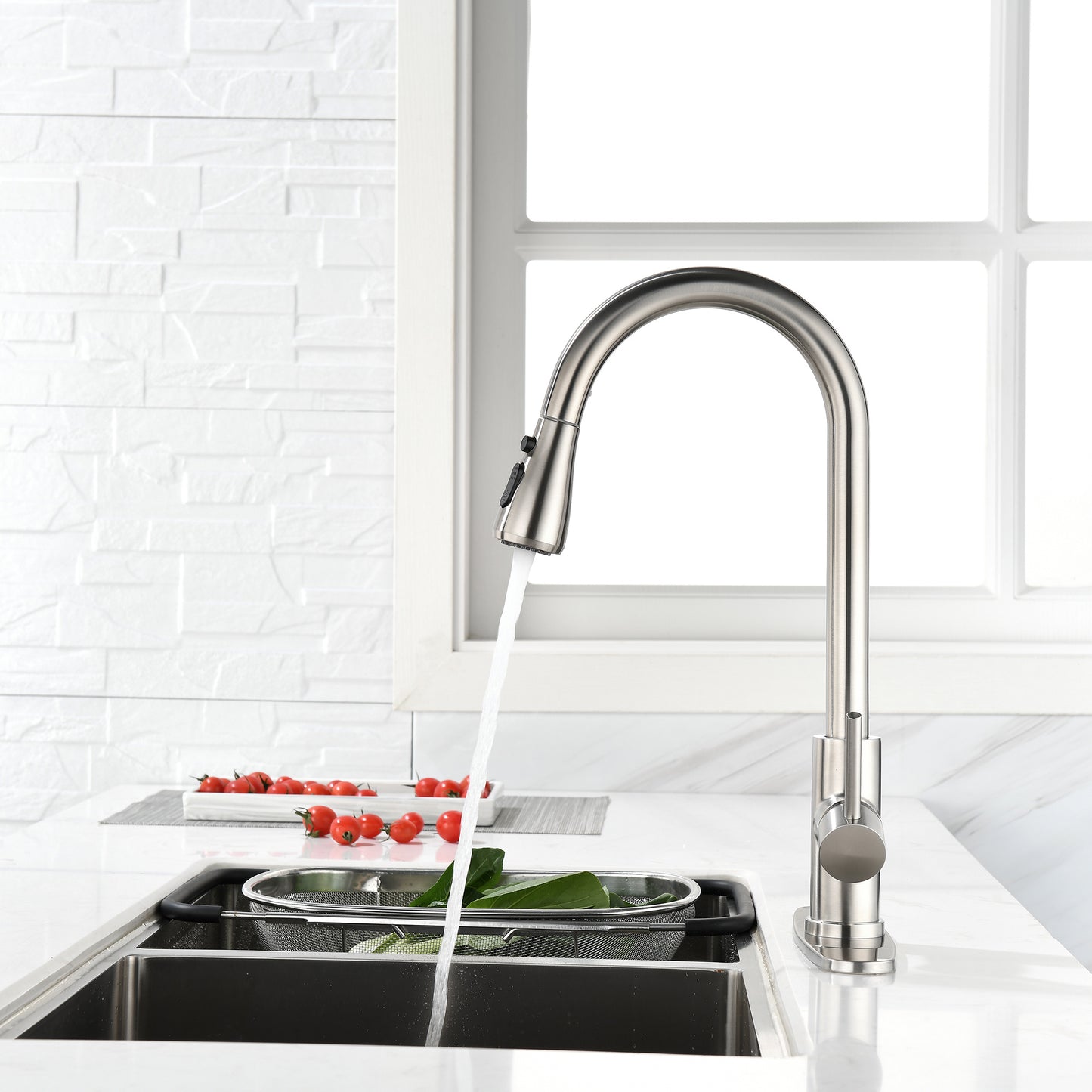 Single Handle High  Pull Out Kitchen Faucet, Single-stage Stainless Steel Kitchen Sink Faucet, With Pull Down Spray
