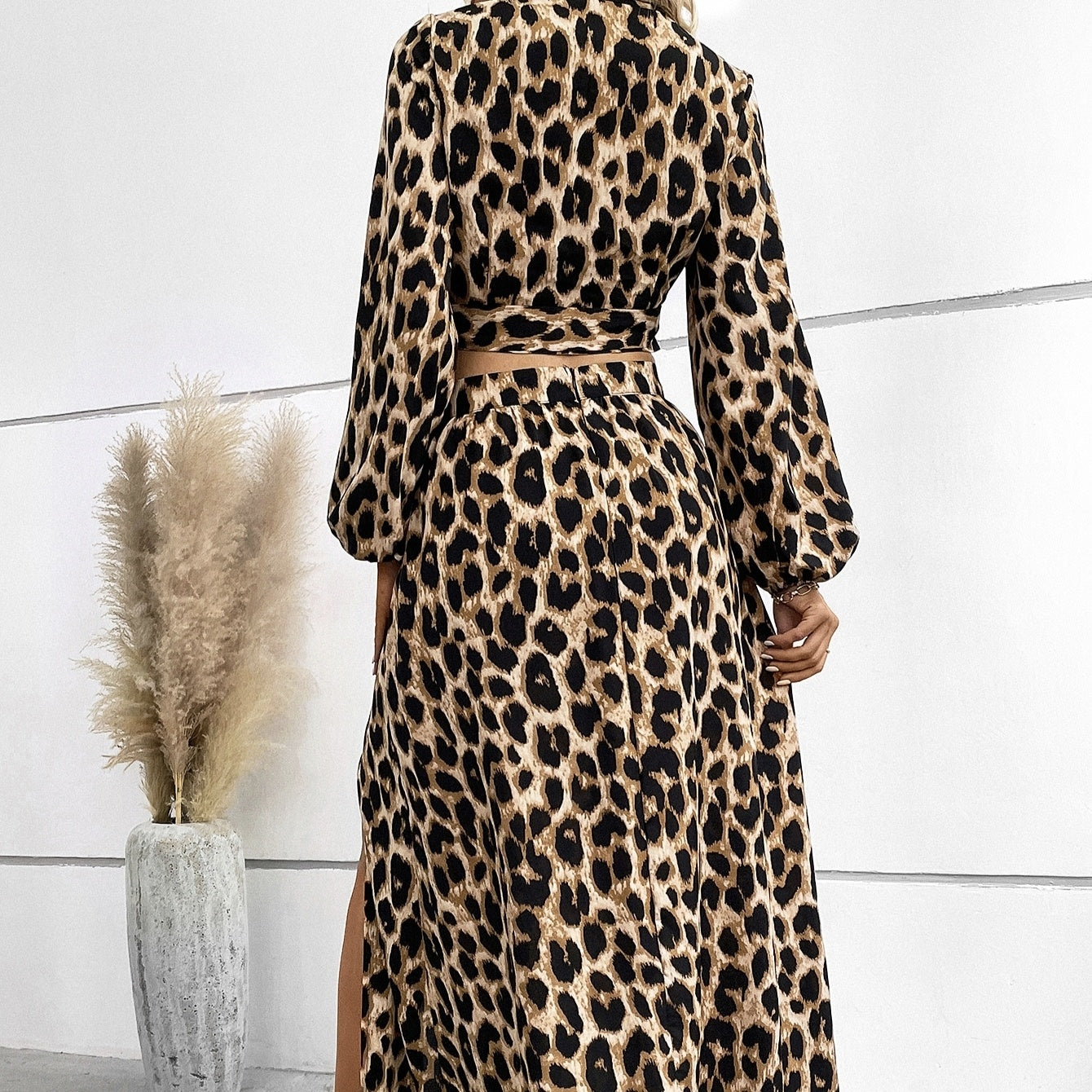 Ladies' Fashionable And Casual Versatile Long Sleeved Cross Wrapped Chest Strap Detail Leopard Print Slit Long Skirt Two-piece Set