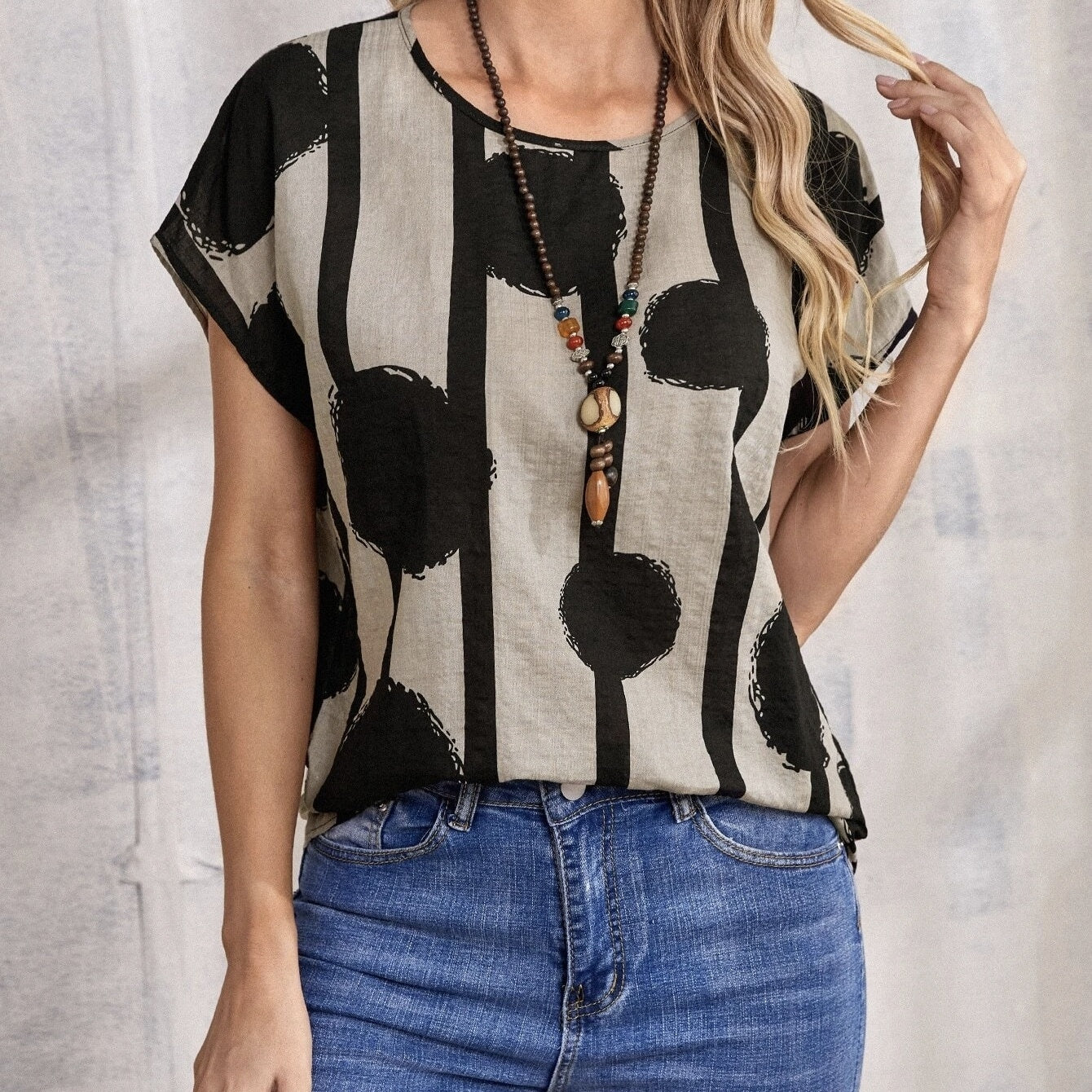 Ladies' Fashionable Graphic Printed Pullover Round Neck Short Sleeved Vest Top