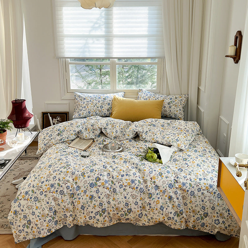 Three Or Four Piece Set Of Small Floral Bed