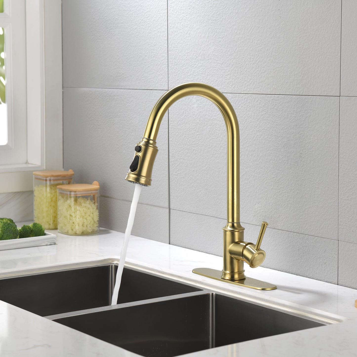 Single Handle High  Pull Out Kitchen Faucet, Single-stage Stainless Steel Kitchen Sink Faucet, With Pull Down Spray